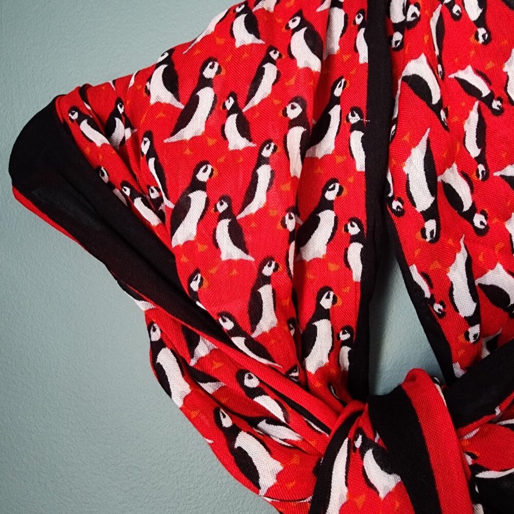 Crown & Ivy Black & Red Oversized Puffin Scarf - Picture 3 of 8